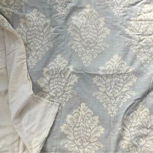 Peacock Alley Queen/Full Duvet Cover and Standard Sham Set